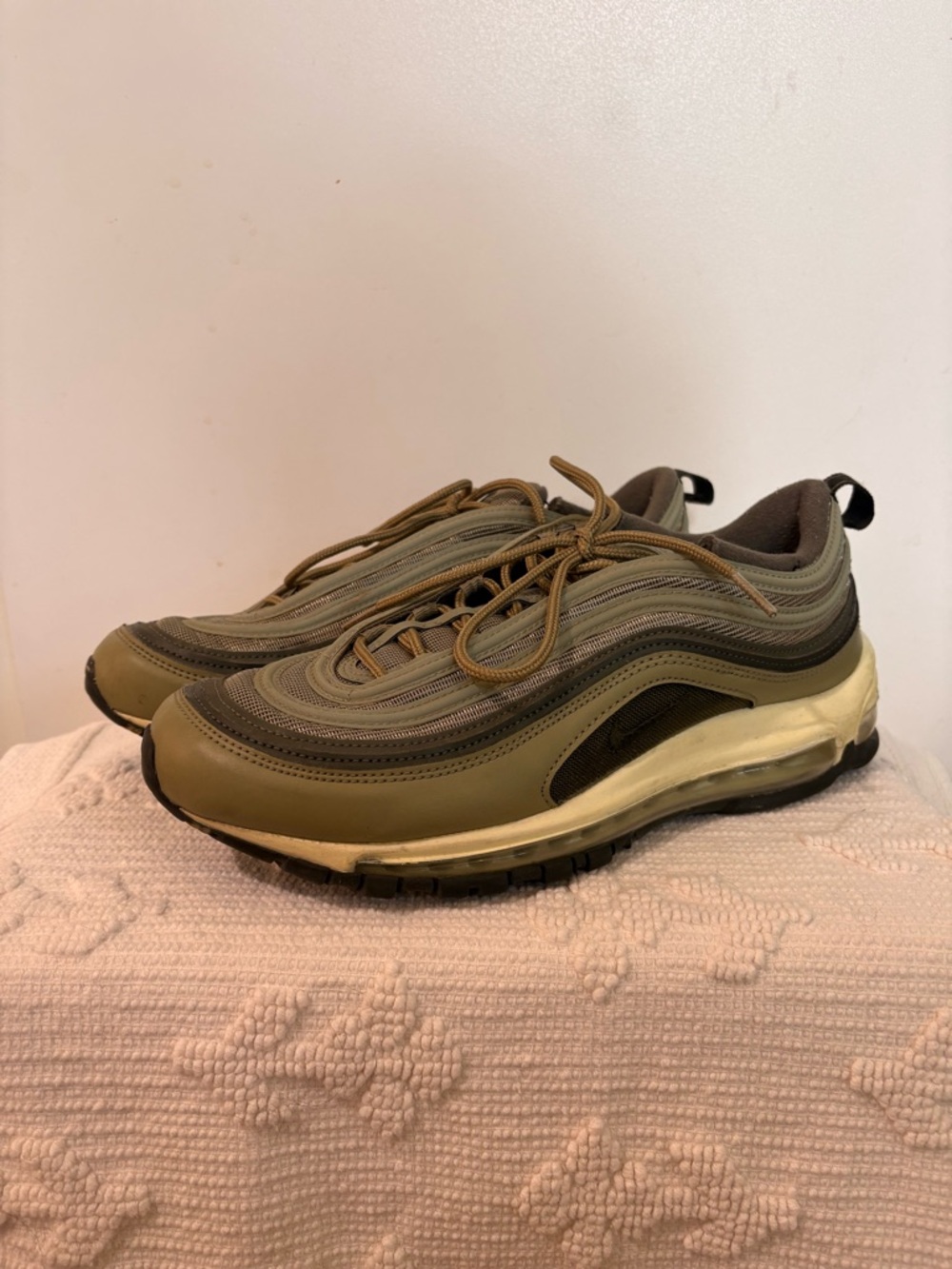 Nike Women’s Olive Green and Black AirMax Retro Style Athletic Sneakers